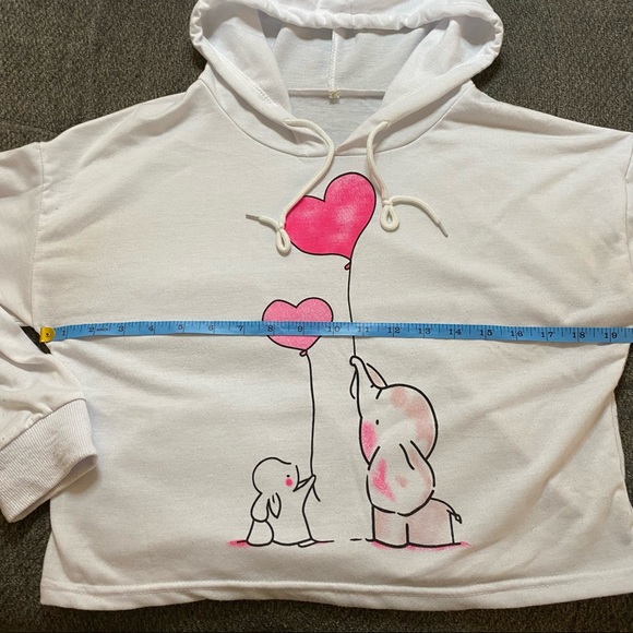 Cropped 3/4 Sleeve Hoodie with Adorable Bunny & Elephant Design - Picture 10 of 14